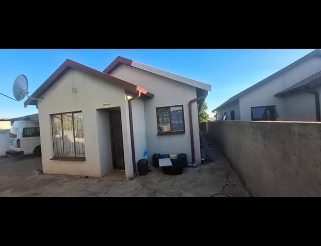 3 BEDROOM PROPERTY TO RENT IN SOSHANGUVE VV